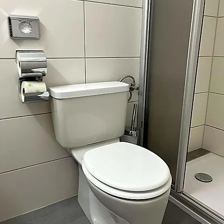 Post 11 Hotel