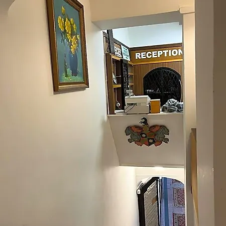 Post 11 Hotel